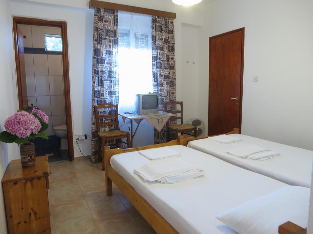 Panagiotis Apostoloudias Rooms Therma  Room photo