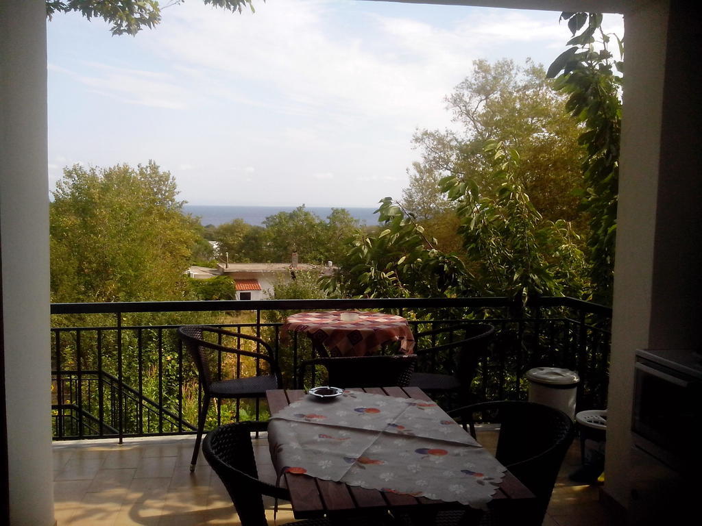 Panagiotis Apostoloudias Rooms Therma  Room photo